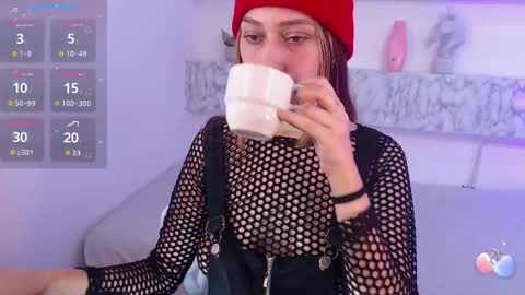 Snapshot of charlottelam2 chatting on January 2025 07:06:02 AM ALE online show from January 2025 07:06:02 AM