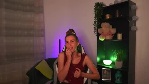 Snapshot of charlottgotit chatting on September 2025 05:34:02 PM Charlott online show from September 2025 05:34:02 PM