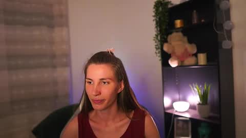 Snapshot of charlottgotit chatting on September 2025 06:13:01 PM Charlott online show from September 2025 06:13:01 PM