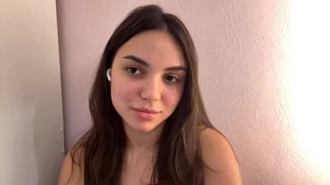 Lina online show from May 2026 03:53:02 PM