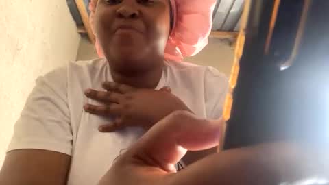 Snapshot of charmainphilly25 chatting on November 2025 10:58:01 AM CharmainPhilly25 online show from November 2025 10:58:01 AM