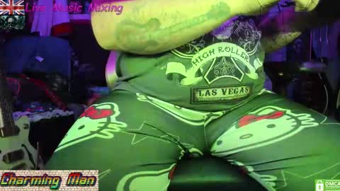 Snapshot of charming__man chatting on November 2025 06:56:02 PM 3 of 9 Borg online show from November 2025 06:56:02 PM