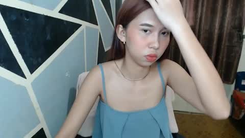 Snapshot of charming_lexi chatting on November 2025 05:52:01 AM Charm online show from November 2025 05:52:01 AM