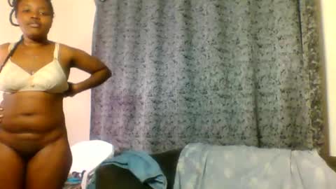 Snapshot of charmy_shanny chatting on December 2025 08:41:02 AM charmy_shanny online show from December 2025 08:41:02 AM