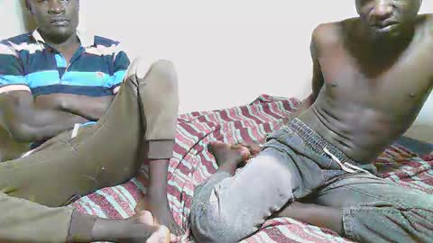 charmzboy online show from November 2025 04:46:01 PM