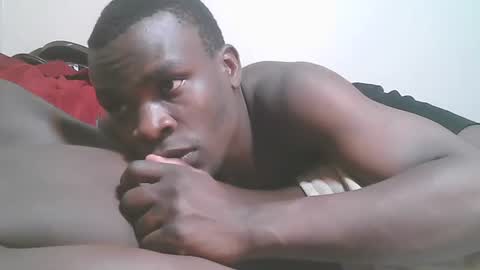 charmzboy online show from December 2025 08:50:02 PM