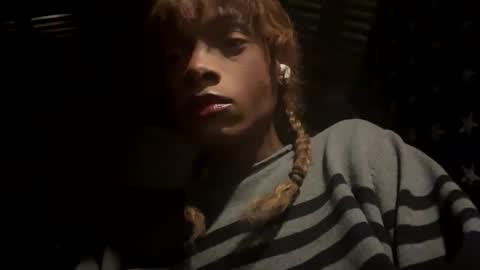 Snapshot of charr1barr chatting on October 2025 03:26:01 AM Miss Chocolate online show from October 2025 03:26:01 AM