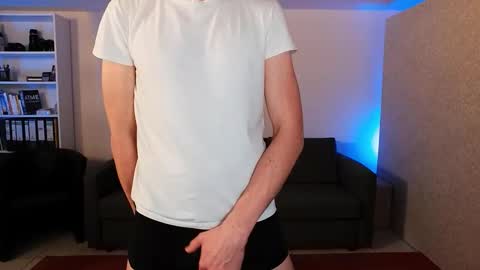 Snapshot of chasingwhiterabbit chatting on February 2026 02:47:02 PM Chasing Rabbit online show from February 2026 02:47:02 PM