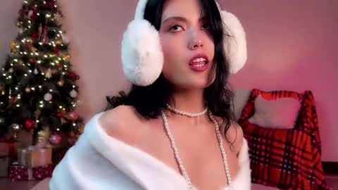 Snapshot of chasmic chatting on December 2024 05:39:01 AM JASMINE   usually going live about 2 am UTC  online show from December 2024 05:39:01 AM