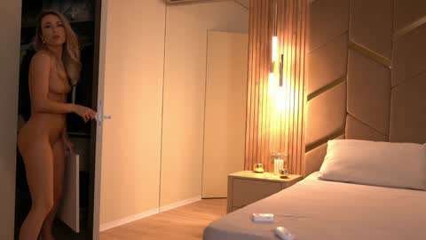 Snapshot of chaturbabe__ chatting on November 2025 02:13:01 PM Ira online show from November 2025 02:13:01 PM