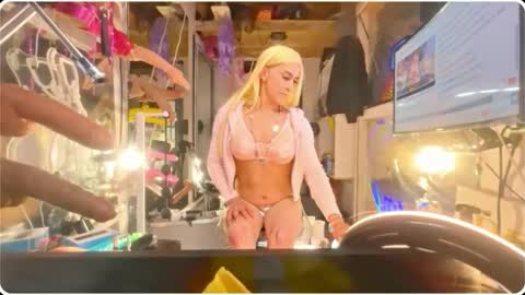 Snapshot of chavezechavez4207 chatting on February 2026 07:42:02 AM MasterPRO online show from February 2026 07:42:02 AM