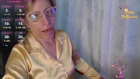 CHAYLA VICTORIA RUIZ  online show from November 2025 12:58:01 AM