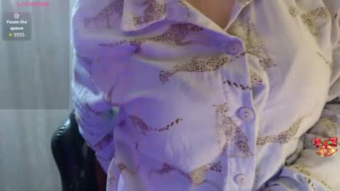 CHAYLA VICTORIA RUIZ  online show from April 2026 12:28:01 AM