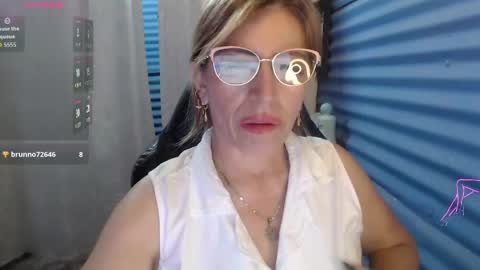 Snapshot of chayla_ruiz chatting on June 2026 11:20:01 PM CHAYLA VICTORIA RUIZ online show from June 2026 11:20:01 PM