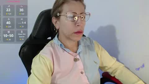 Snapshot of chayla_ruiz chatting on June 2026 10:20:01 AM CHAYLA VICTORIA RUIZ online show from June 2026 10:20:01 AM