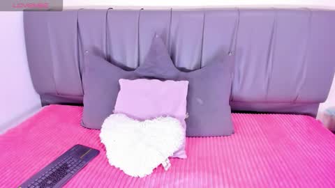 Cherlyn online show from November 2025 03:56:02 PM