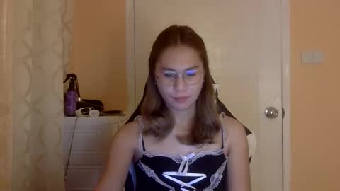 chelly4u69 online show from December 2025 05:16:01 AM