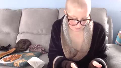 Chelsea online show from April 2026 03:01:02 PM