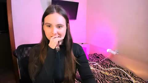 Snapshot of chelsyluxex chatting on July 2026 10:19:01 AM Chelsy Luxe online show from July 2026 10:19:01 AM