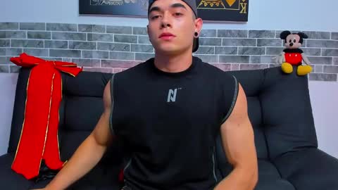 Snapshot of chepe_fit chatting on December 2024 01:56:01 AM chepe vause online show from December 2024 01:56:01 AM