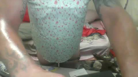 Snapshot of cherhappens chatting on October 2025 04:53:02 AM Mistress Cher online show from October 2025 04:53:02 AM