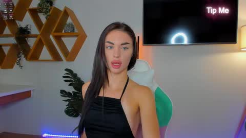 Cherry  Kiss online show from May 2026 07:00:02 PM