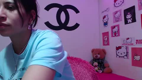 Snapshot of cherry_hc chatting on February 2025 10:55:01 PM Nezumy Rey  online show from February 2025 10:55:01 PM