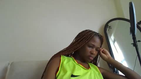 Cherryblossom2002 online show from November 2025 09:54:02 AM