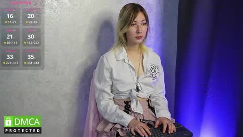 Snapshot of cherryblossomvibe chatting on June 2026 11:42:02 AM Cherry online show from June 2026 11:42:02 AM