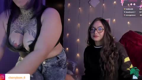 Snapshot of cherrybom_ chatting on January 2025 08:47:01 AM  dayis independent model  online show from January 2025 08:47:01 AM