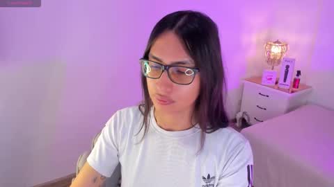 Cherry online show from December 2025 12:25:02 PM