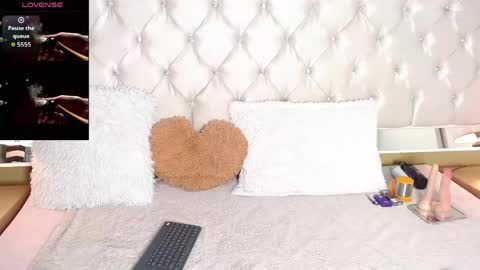 Cherry  online show from April 2026 04:51:01 AM