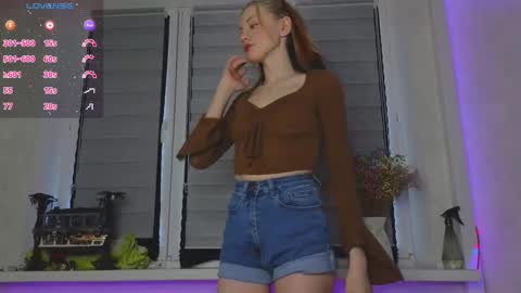 Lysia online show from March 2026 02:10:01 PM