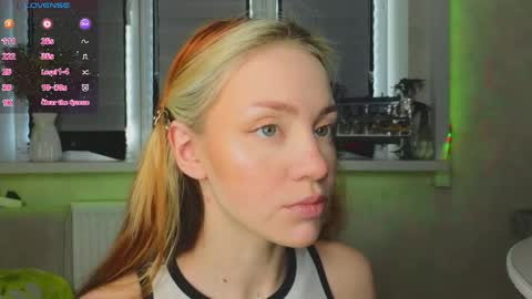 Lysia online show from May 2026 02:05:01 PM
