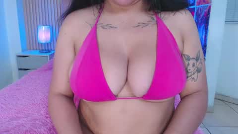 Snapshot of cheryl_hs chatting on June 2026 04:01:02 AM Cheryl online show from June 2026 04:01:02 AM