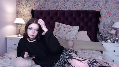 amelia online show from December 2024 04:27:01 PM