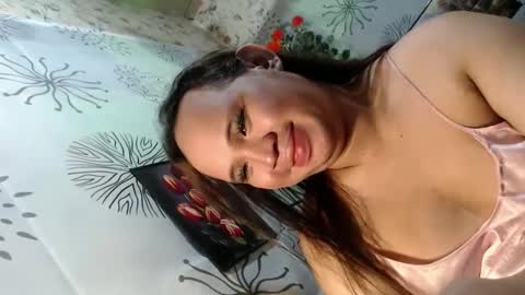 Snapshot of chescahotxxxl chatting on December 2024 02:52:01 AM chescahotxxxl online show from December 2024 02:52:01 AM