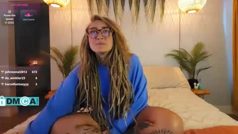 Snapshot of cheviblue chatting on October 2025 04:18:01 PM Chevi Blue online show from October 2025 04:18:01 PM