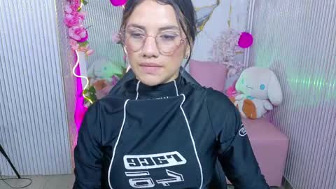Snapshot of chiara_tay chatting on June 2026 07:29:01 PM Chiara online show from June 2026 07:29:01 PM