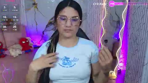 Snapshot of chiara_tay chatting on June 2026 09:27:02 PM Chiara online show from June 2026 09:27:02 PM