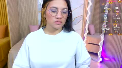 Snapshot of chiara_tay chatting on June 2026 11:58:01 AM Chiara online show from June 2026 11:58:01 AM