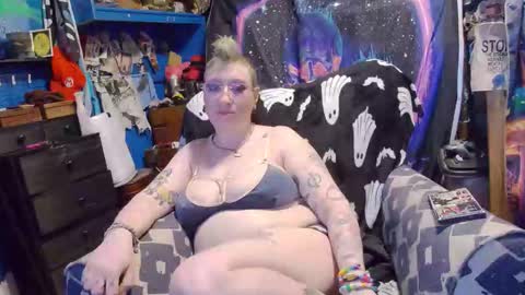 CurvySiren online show from December 2025 06:17:02 AM