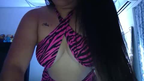 chicabuena542837 online show from May 2026 10:15:01 PM