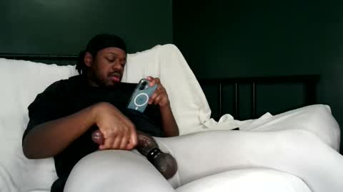 Que online show from February 2026 05:45:01 AM