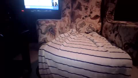 chippy70 online show from November 2025 08:55:01 AM