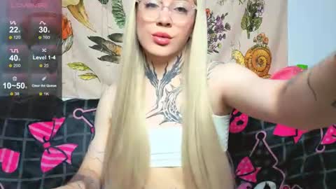 Snapshot of chl0echerry chatting on June 2026 07:05:01 PM Chloe INDEPENDENT MODEL online show from June 2026 07:05:01 PM