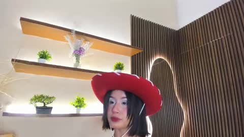 Snapshot of chloe5__ chatting on December 2025 11:30:02 AM C H L O E online show from December 2025 11:30:02 AM