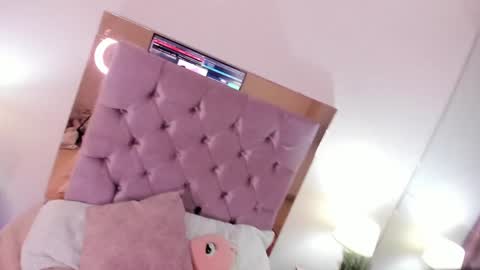 Snapshot of chloe__evans_ chatting on January 2025 08:04:02 AM Chloe online show from January 2025 08:04:02 AM