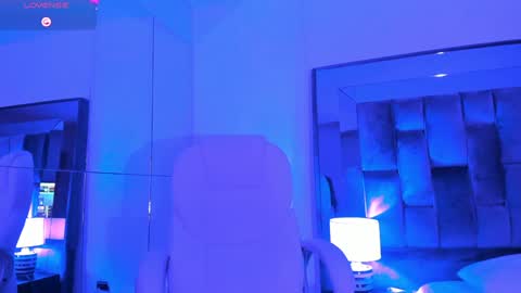 Snapshot of chloe__evans_ chatting on January 2025 02:47:01 PM Chloe online show from January 2025 02:47:01 PM