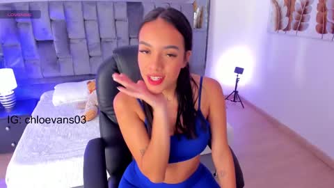 Snapshot of chloe__evans_ chatting on March 2025 11:23:01 AM Chloe online show from March 2025 11:23:01 AM